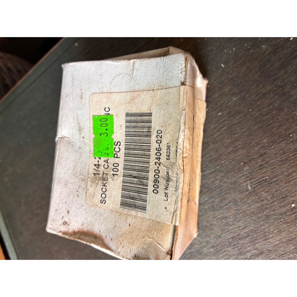 Unbranded Socket Cap Screws 100 PCS 1/4-20 Black New 4XE30 00900-2406-020